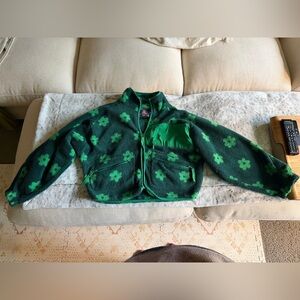 💚🌼 Urban Outfitters Green Flower Fleece Zip Up Jacket